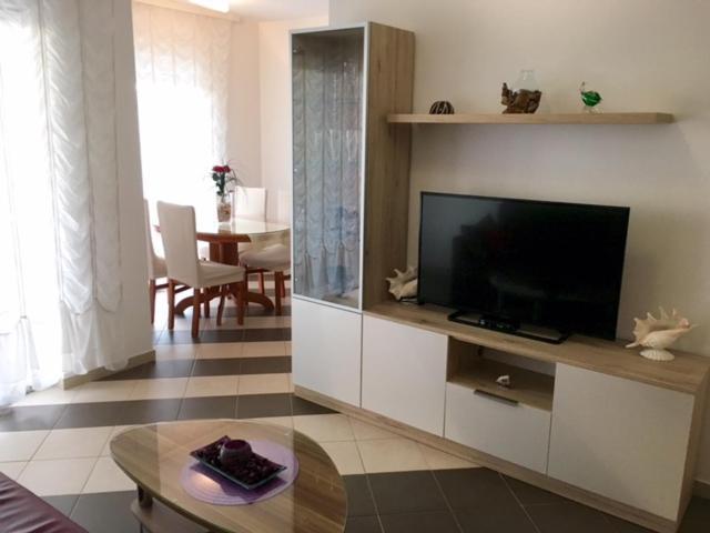 Apartment Mirella أوماغ المظهر الخارجي الصورة