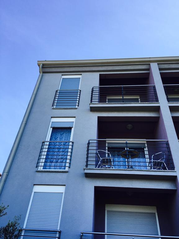 Apartment Mirella أوماغ المظهر الخارجي الصورة